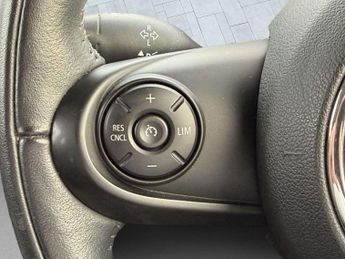 MINI HATCHBACK 1.5 Cooper 5Dr Auto