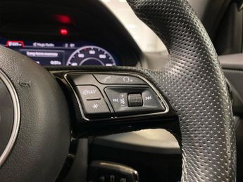 AUDI Q2 1.5 Tfsi Cod 35 Black Edition Suv 5Dr Petrol S Tronic Euro 6 (S/