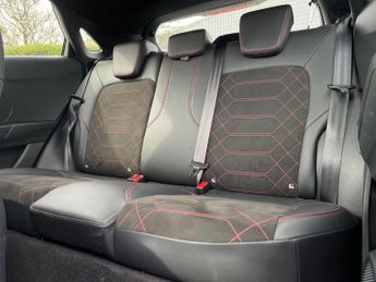 FORD PUMA Puma St-Line X 5 Door 1.0L Ecoboost 125Ps Mhev 7 Speed Automatic