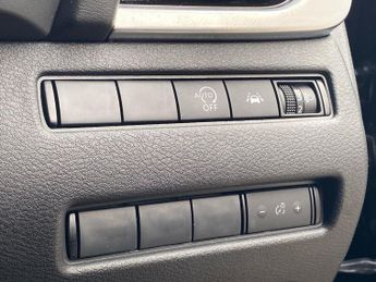 NISSAN QASHQAI 1.3 Dig-T Mhev N-Connecta Suv 5Dr Petrol Hybrid Xtron Euro 6 (S/