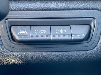 RENAULT CAPTUR 1.6 E-Tech Rive Gauche Se Suv 5Dr Petrol Hybrid Auto Euro 6 (S/S