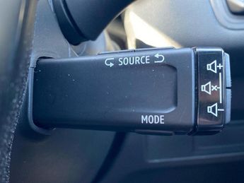 RENAULT CAPTUR 1.6 E-Tech Rive Gauche Se Suv 5Dr Petrol Hybrid Auto Euro 6 (S/S