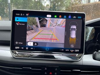 VOLKSWAGEN GOLF 1.5 Tsi 204 Match Ehybrid 5Dr Dsg