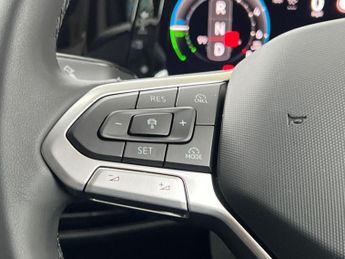 VOLKSWAGEN GOLF 1.5 Tsi 204 Match Ehybrid 5Dr Dsg