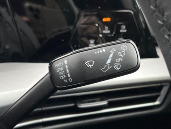 VOLKSWAGEN GOLF 1.5 Tsi 204 Match Ehybrid 5Dr Dsg