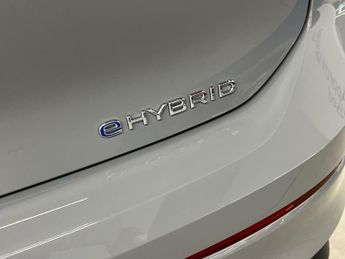 VOLKSWAGEN GOLF 1.5 Tsi 204 Match Ehybrid 5Dr Dsg