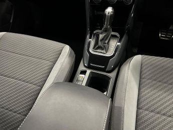 VOLKSWAGEN T-ROC 1.5 Tsi Gpf Evo R-Line Suv 5Dr Petrol Dsg Euro 6 (S/S) (150 Ps)