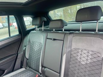VOLKSWAGEN TIGUAN 1.5 Tsi R-Line Suv 5Dr Petrol Dsg Euro 6 (S/S) (150 Ps)