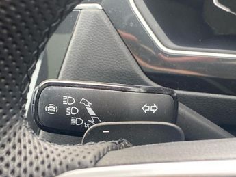 VOLKSWAGEN TIGUAN 1.5 Tsi R-Line Suv 5Dr Petrol Dsg Euro 6 (S/S) (150 Ps)