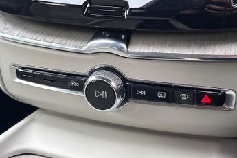 VOLVO XC60 Xc60 2.0 B4D Plus Dark 5Dr Awd Geartronic Estate