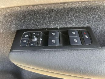 VOLVO XC40 Xc40 1.5 T3 Fwd [163] R-Design Automatic