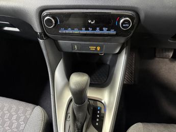 TOYOTA YARIS 1.5 Vvt-H Icon Hatchback 5Dr Petrol Hybrid E-Cvt Euro 6 (S/S) (1