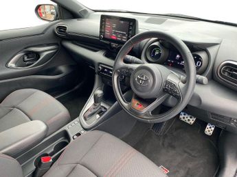 TOYOTA YARIS 1.5 Vvt-H Gr Sport Hatchback 5Dr Petrol Hybrid E-Cvt Euro 6 (S/S