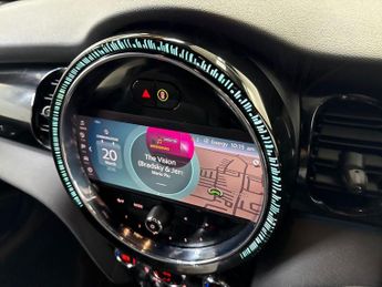 MINI HATCHBACK Cooper Se 32.6Kwh Level 2 Hatchback 3Dr Electric Auto (184 Ps)