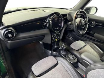 MINI HATCHBACK Cooper Se 32.6Kwh Level 2 Hatchback 3Dr Electric Auto (184 Ps)