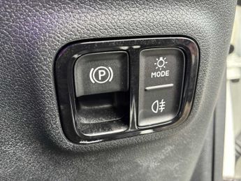 MERCEDES-BENZ CLA Cla 250+ 200Kw Eq Tech Amg Line Ed 85Kwh 4Dr Auto