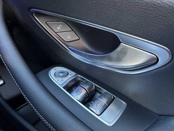 MERCEDES-BENZ E CLASS E220D Amg Line Night Ed Premium + 2Dr 9G-Tronic