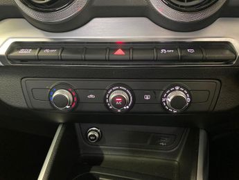 AUDI Q2 1.5 Tfsi Cod 35 S Line Suv 5Dr Petrol S Tronic Euro 6 (S/S) (150