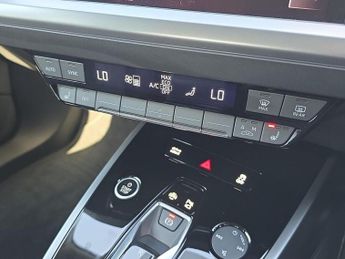 AUDI Q4 210Kw 45 82Kwh Sport 5Dr Auto [Leather]