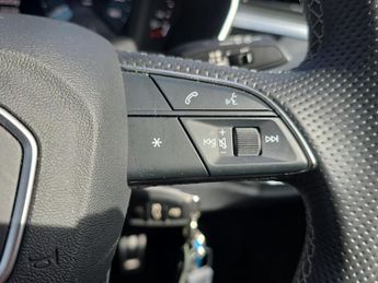 AUDI Q3 1.5 Tfsi Cod 35 S Line Suv 5Dr Petrol S Tronic Euro 6 (S/S) (150