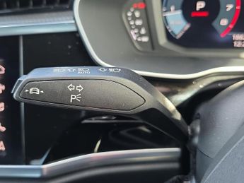 AUDI Q3 1.5 Tfsi Cod 35 S Line Suv 5Dr Petrol S Tronic Euro 6 (S/S) (150