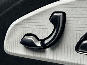 MERCEDES-BENZ CLA Cla 250+ 200Kw Eq Amg Line Prem Ed 85Kwh 4Dr Auto