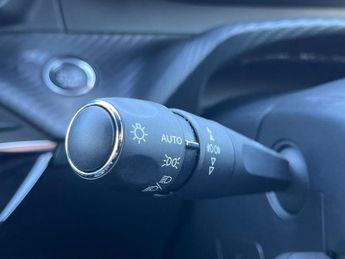 PEUGEOT 2008 50Kwh Gt Premium Suv 5Dr Electric Auto (136 Ps)