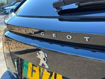 PEUGEOT 2008 50Kwh Gt Premium Suv 5Dr Electric Auto (136 Ps)