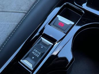 PEUGEOT 2008 50Kwh Gt Premium Suv 5Dr Electric Auto (136 Ps)