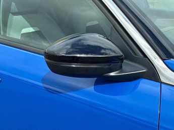 VAUXHALL MOKKA 50Kwh Elite Premium Suv 5Dr Electric Auto (136 Ps)