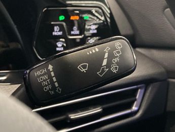 VOLKSWAGEN GOLF 1.4 Tsi 13Kwh Gte Hatchback 5Dr Petrol Plug-In Hybrid Dsg Euro 6