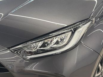 TOYOTA YARIS 1.5 Vvt-H Design Hatchback 5Dr Petrol Hybrid E-Cvt Euro 6 (S/S) 