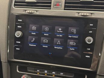 VOLKSWAGEN GOLF 1.4 Tsi Se Nav Hatchback 5Dr Petrol Dsg Euro 6 (S/S) (125 Ps)