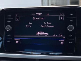 VOLKSWAGEN T-ROC 1.5 Tsi Life Suv 5Dr Petrol Dsg Euro 6 (S/S) (150 Ps)
