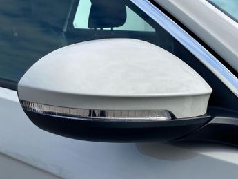 VOLKSWAGEN T-ROC 1.5 Tsi Life Suv 5Dr Petrol Dsg Euro 6 (S/S) (150 Ps)