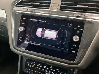 VOLKSWAGEN TIGUAN 1.5 Tsi Life Suv 5Dr Petrol Dsg Euro 6 (S/S) (150 Ps)