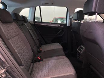 VOLKSWAGEN TIGUAN 1.5 Tsi Life Suv 5Dr Petrol Dsg Euro 6 (S/S) (150 Ps)