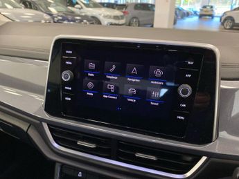 VOLKSWAGEN T-ROC 1.5 Tsi Style Suv 5Dr Petrol Dsg Euro 6 (S/S) (150 Ps)
