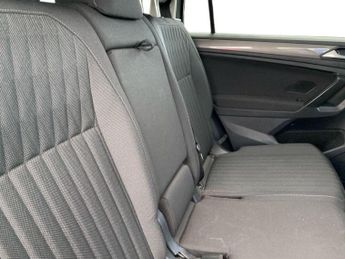 VOLKSWAGEN TIGUAN ALLSPACE 1.5 Tsi Life Suv 5Dr Petrol Dsg Euro 6 (S/S) (150 Ps)