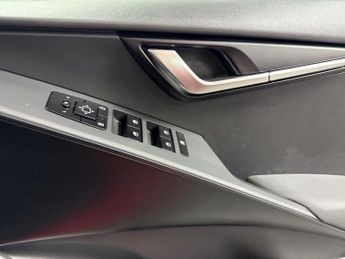 KIA NIRO 150Kw 2 65Kwh 5Dr Auto