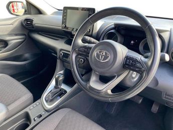 TOYOTA YARIS 1.5 Vvt-H Design Hatchback 5Dr Petrol Hybrid E-Cvt Euro 6 (S/S) 
