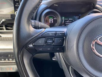 TOYOTA YARIS 1.5 Vvt-H Design Hatchback 5Dr Petrol Hybrid E-Cvt Euro 6 (S/S) 