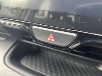 TOYOTA YARIS 1.5 Vvt-H Design Hatchback 5Dr Petrol Hybrid E-Cvt Euro 6 (S/S) 