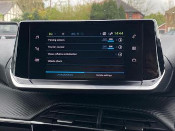 PEUGEOT 2008 50Kwh Allure Premium + Suv 5Dr Electric Auto (7Kw Charger) (136 