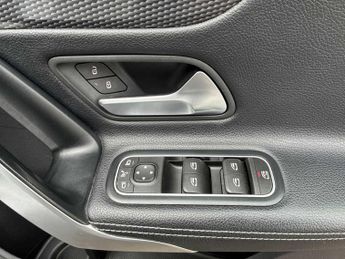 MERCEDES-BENZ A CLASS A180D Sport Executive 5Dr Auto