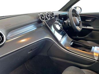 MERCEDES-BENZ GLC Glc 300E 4Matic Urban Edition 5Dr 9G-Tronic