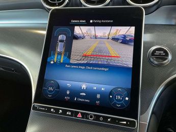 MERCEDES-BENZ GLC Glc 300E 4Matic Urban Edition 5Dr 9G-Tronic