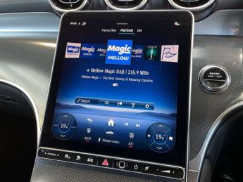 MERCEDES-BENZ GLC Glc 300E 4Matic Urban Edition 5Dr 9G-Tronic