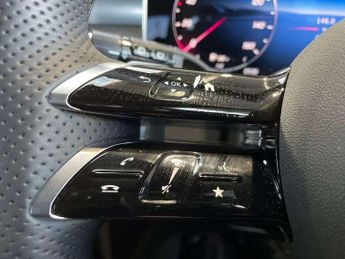 MERCEDES-BENZ GLC Glc 300E 4Matic Urban Edition 5Dr 9G-Tronic