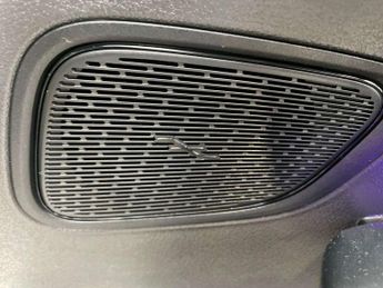 MERCEDES-BENZ GLC Glc 300E 4Matic Amg Line 5Dr 9G-Tronic